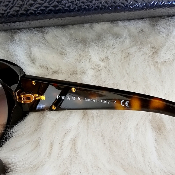 Prada Women\'s Sunglasses main image 5